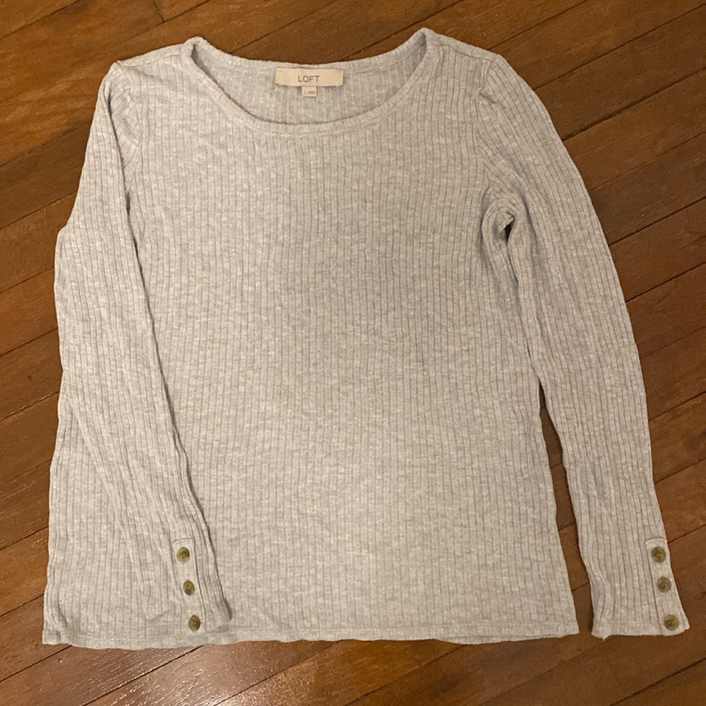 Size Large Grey Long Sleeved Top